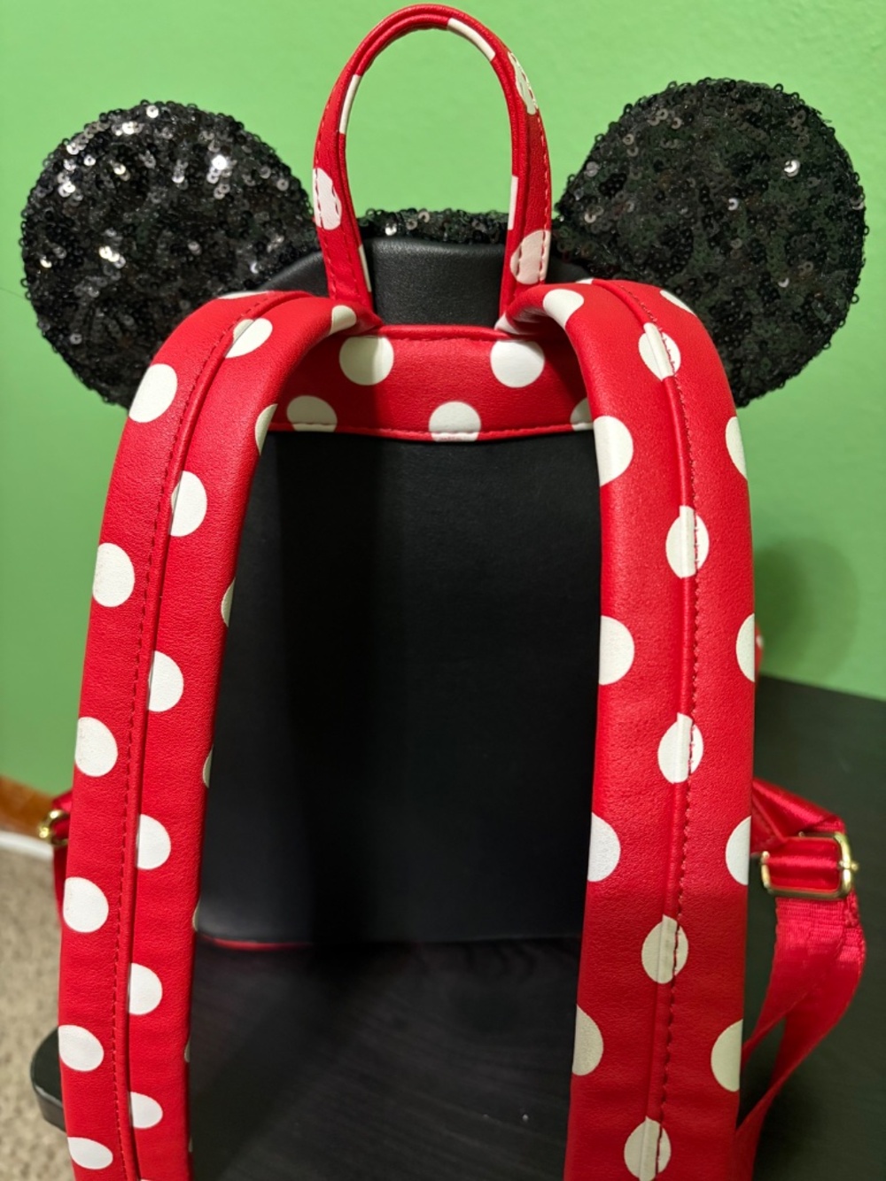 Minnie Mouse-Loungefly Backpack - Picture 2 of 3